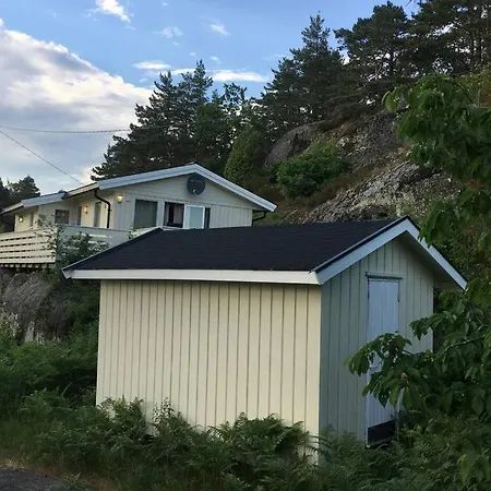 Baeroy, West Facing 1 Terrace, 7 Bedsboat Kragero