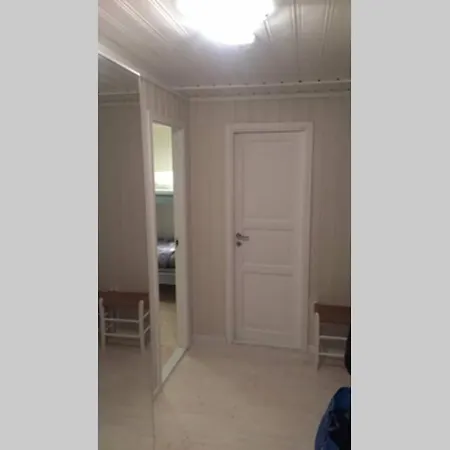 Baeroy, West Facing 1 Terrace, 7 Bedsboat Villa Kragero